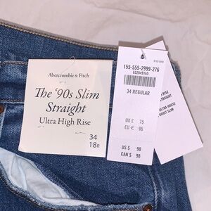 Abercrombie & Fitch '90s Slim Straight Ultra High Rise Jeans - Classic Blue